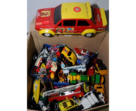 Large box of assorted Diecast vehicles including Corgi, Dinky Supertoys, Coles mobile crane etc