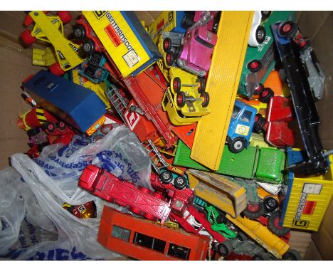 Box of assorted die cast vehicles including Matchbox, Lesney, Corgi etc and a remote control Formula 1 racing car
