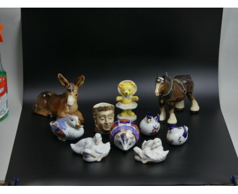 China ornaments including Nao ducks and a Royal Doulton Tessie Bear figure. Horse 16.5 cm. UK Postage £20. 