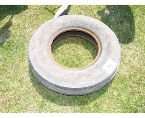 A front ribbed tyre 7.50-16.