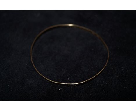 8ct Gold bangle stamped 333 4.7g