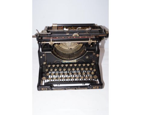 Underwood vintage No5 typewriter 