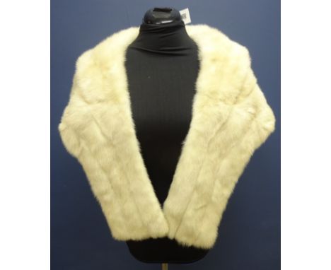 Blonde mink fur stole by Blaiwais and one other stole (2) - Vintage Clothing   Condition Report   Click here for further imag