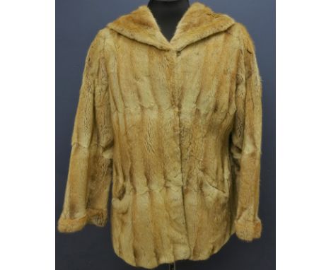 Blonde mink short fur coat  - Vintage Clothing   Condition Report   Click here for further images, condition, auction times &