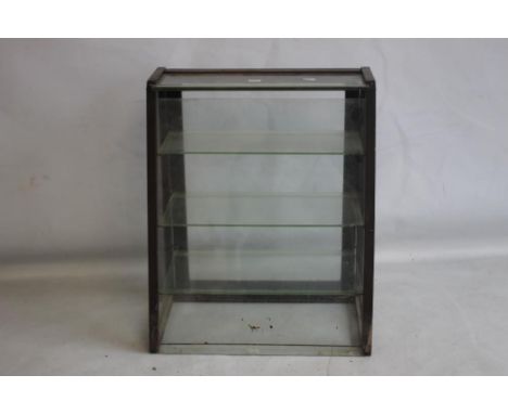 A VINTAGE GLASS AND WOOD SHOP COUNTER DISPLAY CABINET, fitted with three shelves and a sloping front H 45 cm