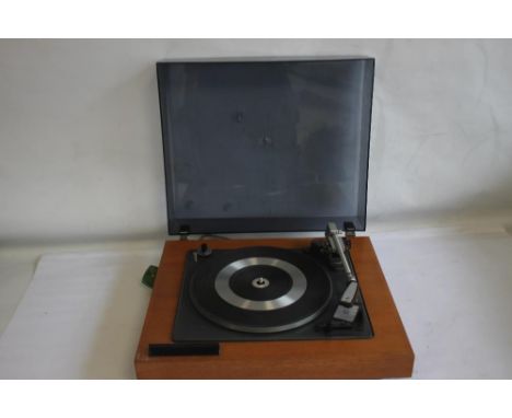 A GARRARD "SP25 MKII TURNTABLE