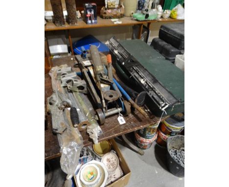     A Quantity Of Mixed Tools To Include A Trolley Jack                             