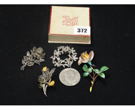     A Quantity Of Enamel &amp; Other Dress Brooches Etc                                 