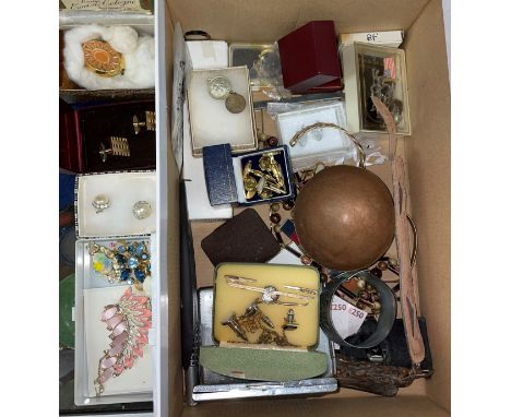 BOX - RONSON CIGARETTE LIGHTER, CHROMIUM CIGARETTE CASE, PLATED TIE SLIDES AND CUFF LINKS, ENAMEL ARMED FORCES BADGES 