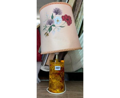 1970S EPOXY FOIL AMBER GLASS TABLE LAMP 18CM H