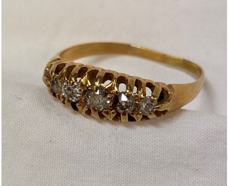UNMARKED YELLOW METAL AND FIVE STONE DIAMOND RING SIZE M/O, 2.7G APPROX