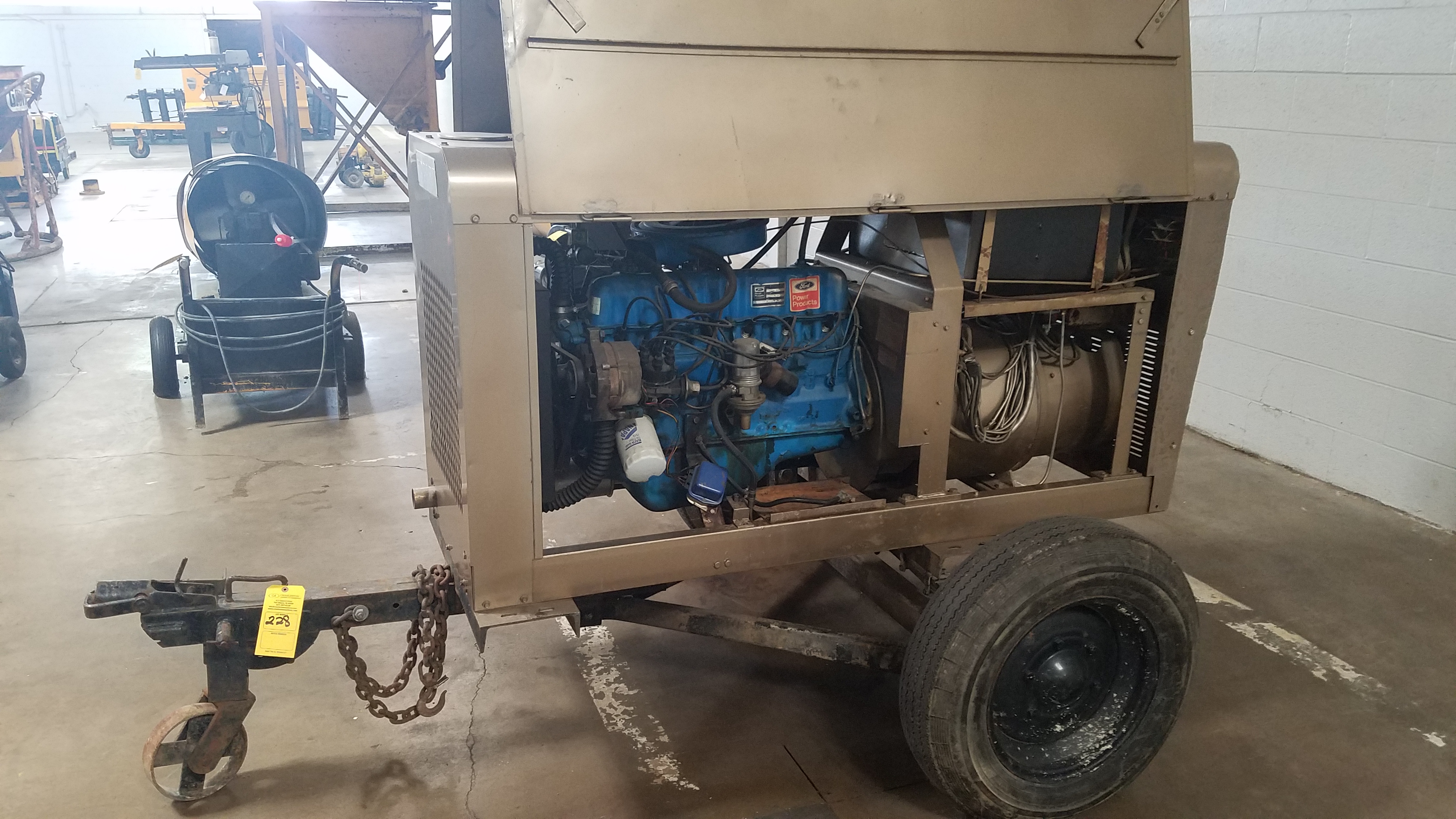 HOBART WELDER (TRAILER MOUNTED) M GRW303; S 124W4571 FORD 6