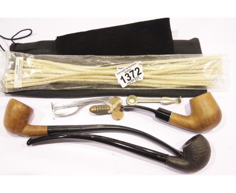 Three pipes, two Churchwardens with pipe cleaning tools, all unnamed. P&amp;P Group 2 (£18+VAT for the first lot and £2+VAT f