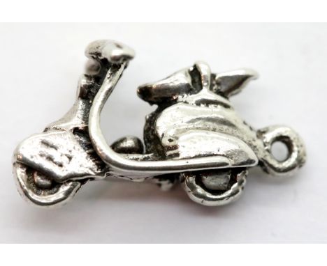 Sterling solid silver Vespa scooter pendant, L: 1.8 cm, 2.1g. P&amp;P Group 1 (£14+VAT for the first lot and £1+VAT for subse