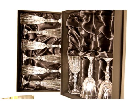 Six boxed Cristal Italia lead crystal champagnes and 3/6 large wines. P&amp;P Group 3 (£25+VAT for the first lot and £5+VAT f