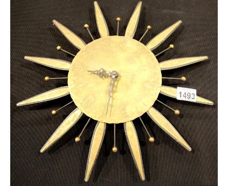 Kienzle Mid Century sunburst brass clock D: 38 cm. P&amp;P Group 2 (£18+VAT for the first lot and £2+VAT for subsequent lots)