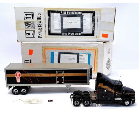 Franklin Mint, a boxed 1:32 Scale Peterbilt 379 and big Rig Trailer pair. Although not checked for completness conditions gen