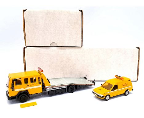 Automobile Association "AA", a boxed White Metal Model pair. Although not checked for completness conditions generally appear