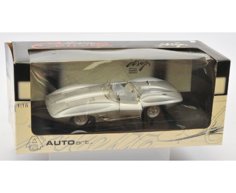 AutoArt Millenium 1:18 Scale No.71000 Experimental Corvette Sting-Ray 1959, condition is Good (passenger side wing mirror is 