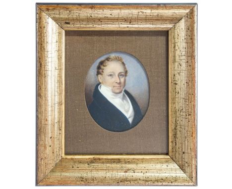 Englischer Miniaturist (um 1840) Blonder älterer Herr  in blauem Rock mit Goldknöpfen und weißem Stehkragen. Brustbildnis. Re