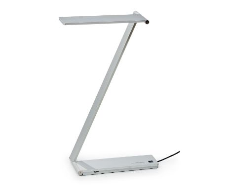 LED Tischleuchte "BE Light"  Qis Design, Eindhoven, Entwurf 2011 Aluminium, Kunststoff. Mittels zweier Scharniere verstellbar