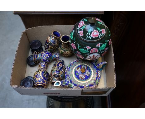 A Chinese enamel pedestal jar and cover, 17.5cm high; together with a small quantity of cloisonne enamel.&nbsp;&nbsp; 