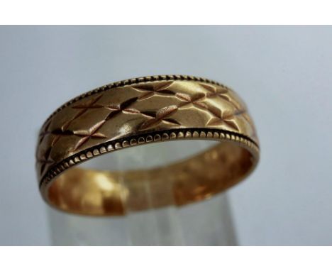 9ct gold band ring, size M, 2.2g. P&amp;P Group 1 (£14+VAT for the first lot and £1+VAT for subsequent lots) 