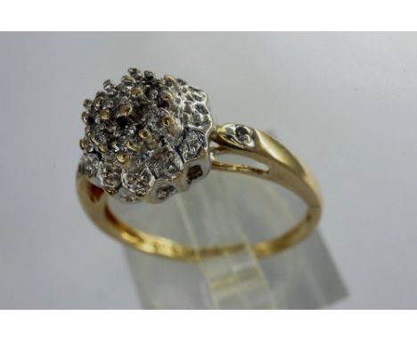 9ct gold diamond cluster ring, size M, 2.3g. P&amp;P Group 1 (£14+VAT for the first lot and £1+VAT for subsequent lots) 