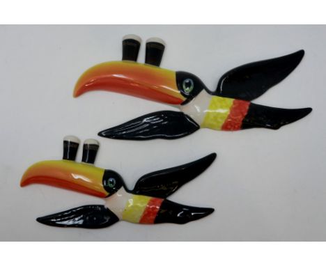 Two Carltonware Guinness toucans, largest L: 21 cm, no cracks or chips. P&amp;P Group 2 (£18+VAT for the first lot and £3+VAT