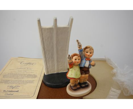 Boxed collectable Hummel figure entitled Luftbrucke Berlin