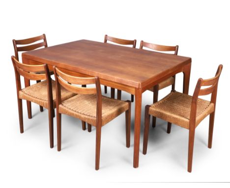 Arne Hovmand-Olsen (1919-1989) for Mogens Kold Set of six dining chairs, together with a teak dining table by Henning Kjærnul