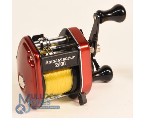 Abu Ambassadeur bait casting multiplier - twin handles, good free spool, seat No 821200, runs very well. In cloth pouch, very