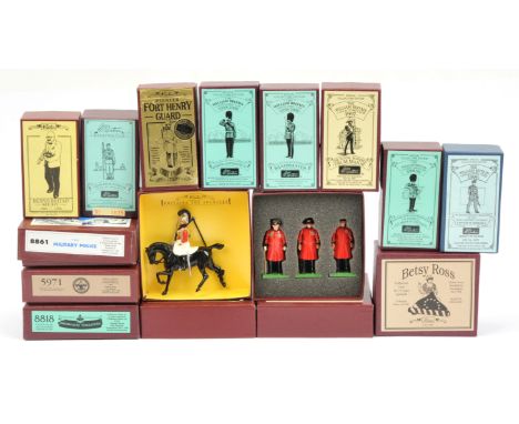 Britains Modern Issues [Special Collectors Edition Series], comprising: Set 8818 - Sherwood Foresters Officer &amp; Standard 