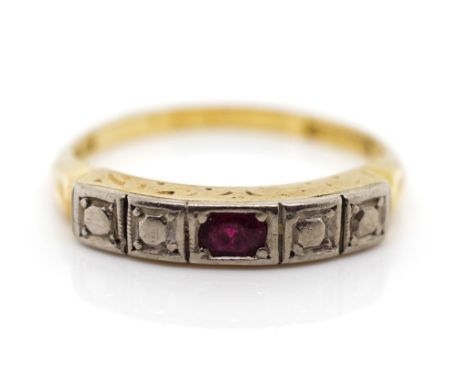 Antique Australian Ruby and 18ct yellow gold ring marked Sheppard 18ct. Approx weight 3.8 grams, ring size N