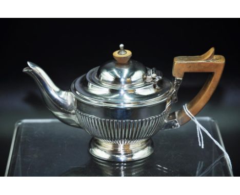 Victorian sterling silver bachelors teapot hallmarked Birmingham 1887, maker: B H Joseph &amp; Co (Barnet Henry Joseph), 170g