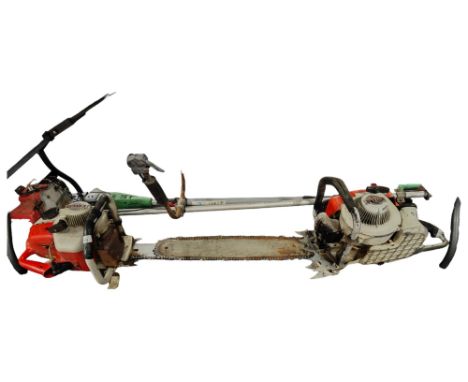 QUANTITY OF GARDEN TOOLS