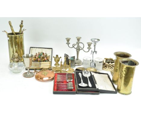 A copper and brass flask, 20cm high, a selection of brass ware and other items