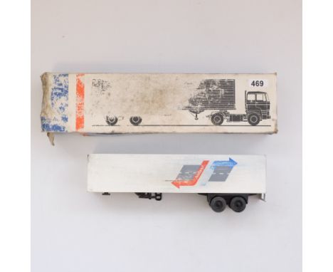 Manufacturer - Lion | Description - Box Trailer | Stock Code - N/A | Model Condition - 1/5 | Box Condition - 1/5 | Mirrors - 