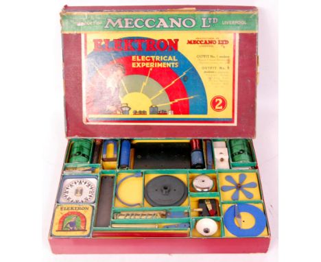 Meccano elektron no.2 set, near complete in the original box, with 1935 dated manual, rare example, box lid requires restorat