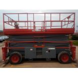 SKYJACK 9250 SCISSOR LIFT ACCESS PLATFORM
