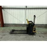 CAT LIFT TRUCKS NPP20N2 ELECTRIC PALLET TRUCK **(INCLUDES CHARGER)**