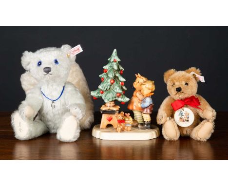 A Steiff and Goebel exclusively for Hummel 'Wonder of Christmas' limited edition collectors set in original packaging togethe