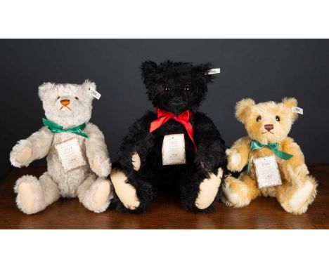 A Steiff British Collectors 1906 replica teddy bear together with two further Steiff British Collectors replica teddy bears f