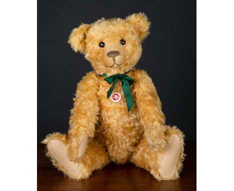 A modern Steiff teddy bear 'Baerl 43 Pab 1904', numbered 3029. 59cm highCondition report: Complete with original packaging an