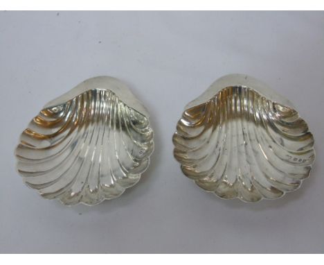 Pair of HM silver dishes in the form of shells. Approx 110gms