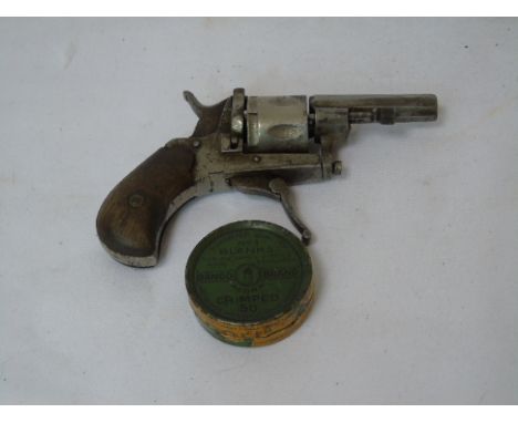 Vintage six shot revolving starting pistol