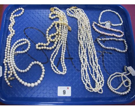 A Single Strand Pearl Bead Necklace, knotted to 9ct gold clasp; together with fresh water pearl and other necklaces,fresh wat