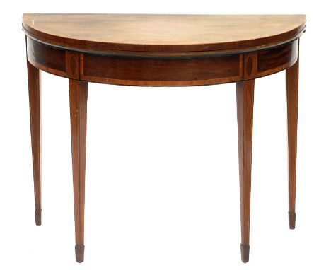 A GEORGE III INLAID MAHOGANY CARD TABLE ON SQUARE TAPERING LEGS, 70CM H X 92CM 