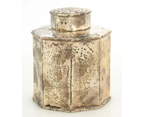 A GEORGE V SILVER TEA CADDY, 9 CM H, BIRMINGHAM 1927, 4OZS 8DWTS 