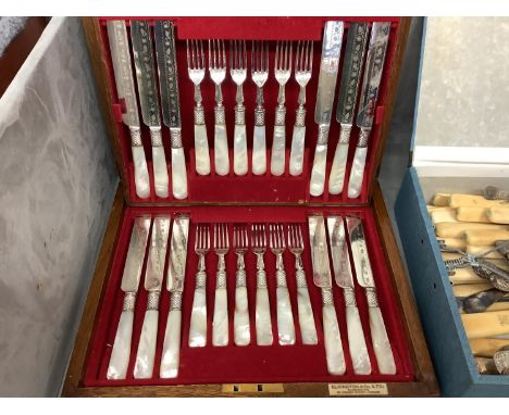 Oak cased set of Elkington &amp; Co Ltd 12 place settings MOP handled engraved fruit knives and forks (Brass shield missing i